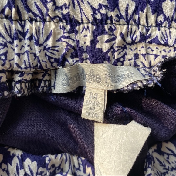 Patterned tie front shorts - Picture 3 of 4